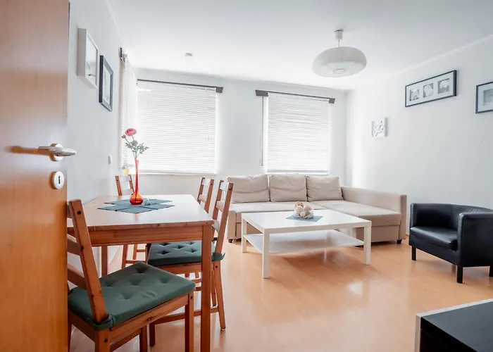 Park - #11-12 - Mit Ambiente Am Park شقة لبسيا