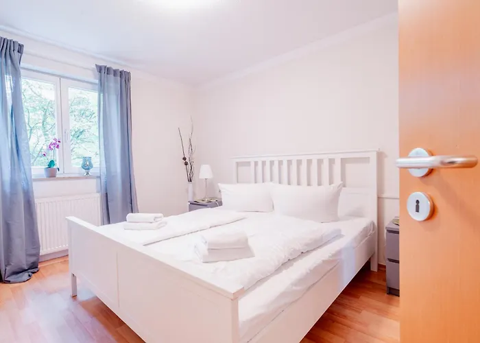 Park - #11-12 - Mit Ambiente Am Park شقة لبسيا